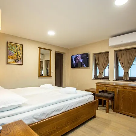 семеен чардаците Ловеч