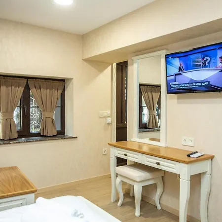 семеен чардаците Lovech