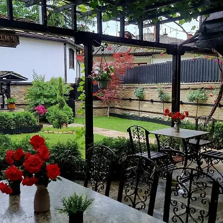 семеен чардаците 3*