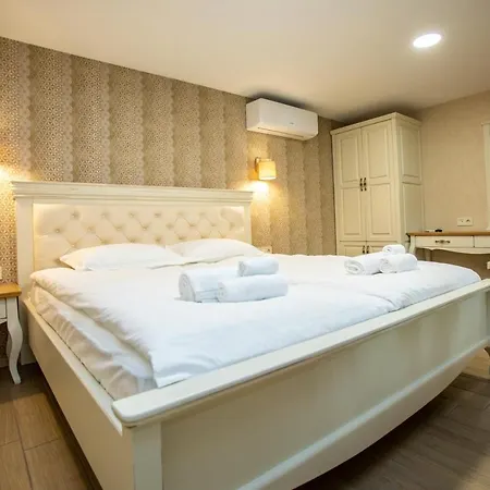 семеен чардаците 3* Lovech