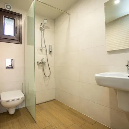 семеен чардаците לובץ'