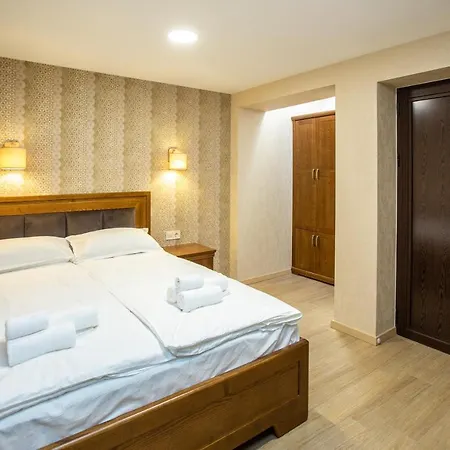 семеен чардаците בית הארחה 3*