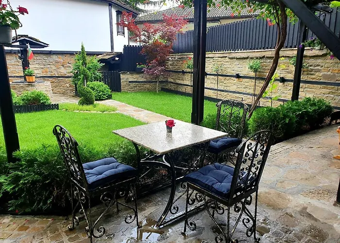 семеен чардаците Къща за гости