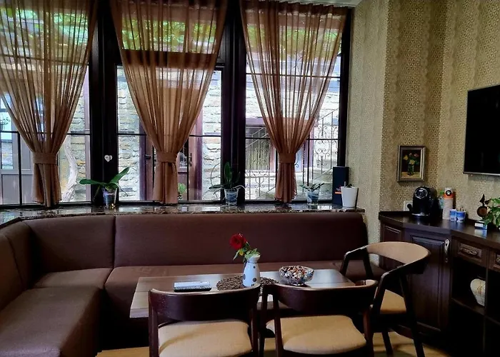 семеен чардаците 3*