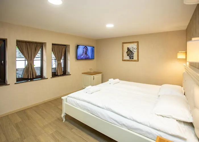 семеен чардаците 3*