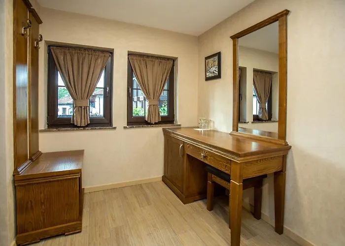 семеен чардаците 3*