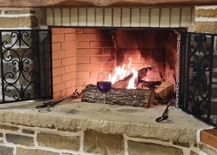 Къща за гости семеен чардаците 3*