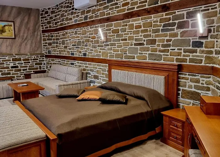 Къща за гости семеен чардаците 3*